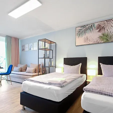 Eddy's Rest & Relax - East Апартаменты *